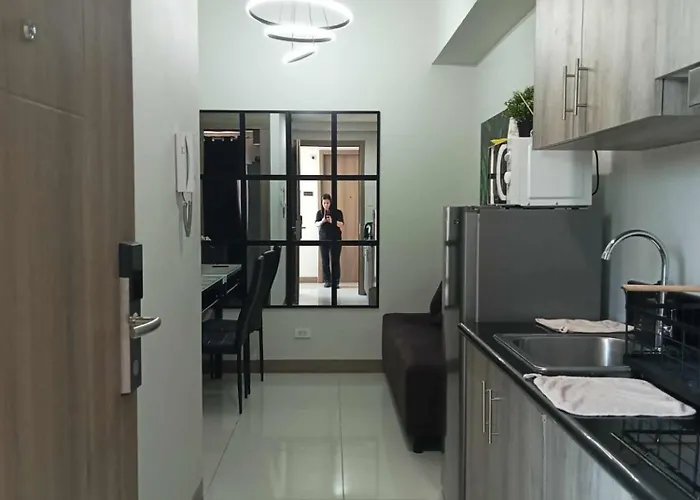 Free Wi-fi Luxurious Haven By The Bay - 2br Near Moa Picc Ccp Apartment Manila
