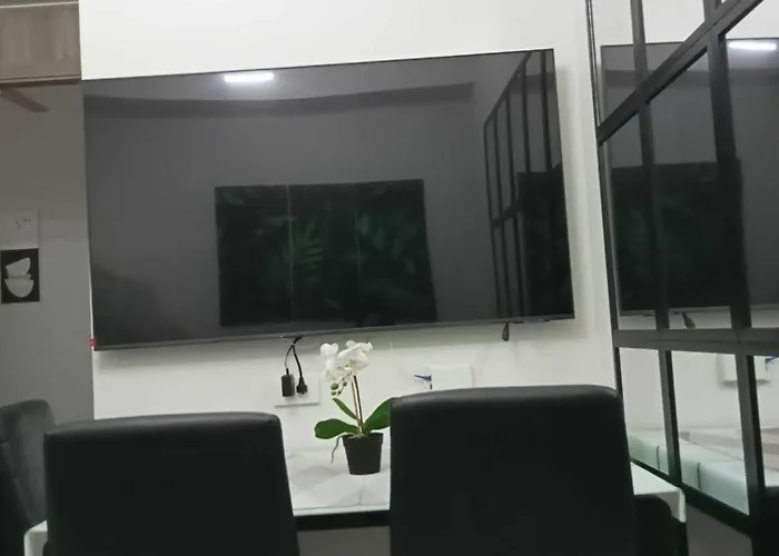 Free Wi-fi Luxurious Haven By The Bay - 2br Near Moa Picc Ccp Apartment