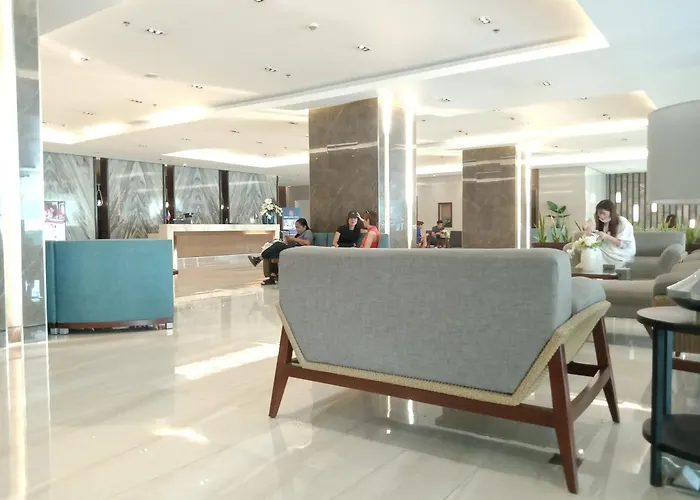 Apartment Free Wi-fi Luxurious Haven By The Bay - 2br Near Moa Picc Ccp Manila